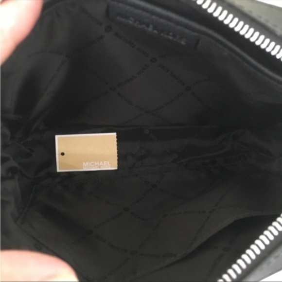 New Michael Kors jet set Large travel EW crossbody bag & wallet set - Picture 5 of 16